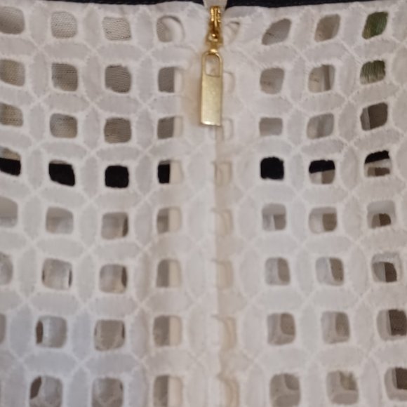 Donna morgan Denim and Eyelet Dress 6P - Picture 2 of 5